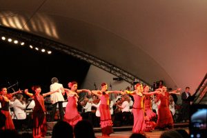 Carmen par l'OSM à l'esplanade Olympique