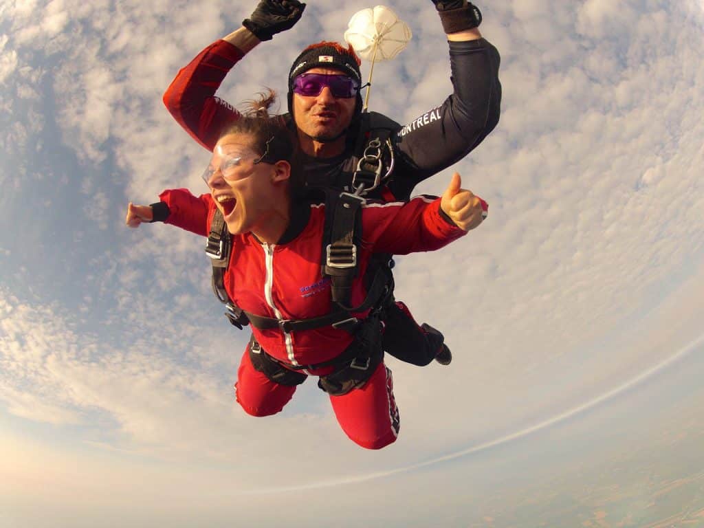 Saut en parachute à Montréal