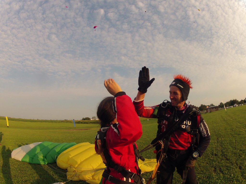 Saut en parachute à Montréal