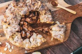 tarte rustique aux pommes et aux amandes