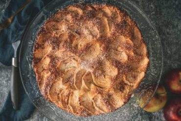 Gâteau au yogourt et aux pommes
